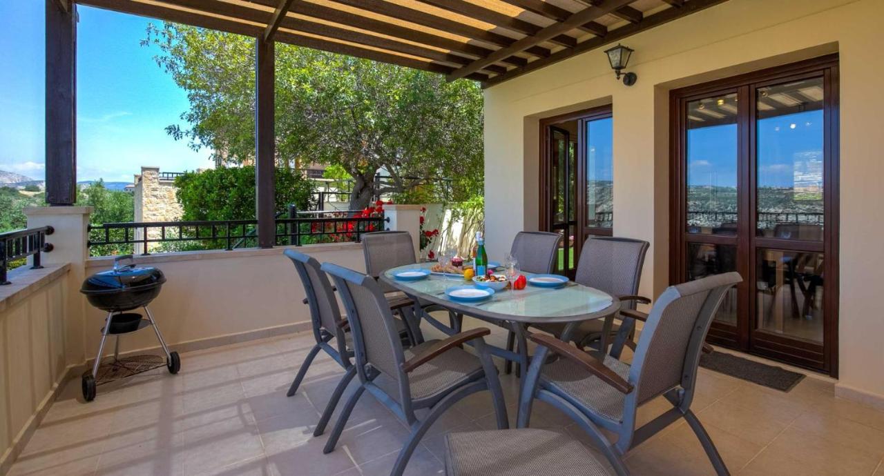 Fantastic Junior Villa Cz02 Salamis With Gorgeous Views, Aphrodite Hills 코우클리아 외부 사진