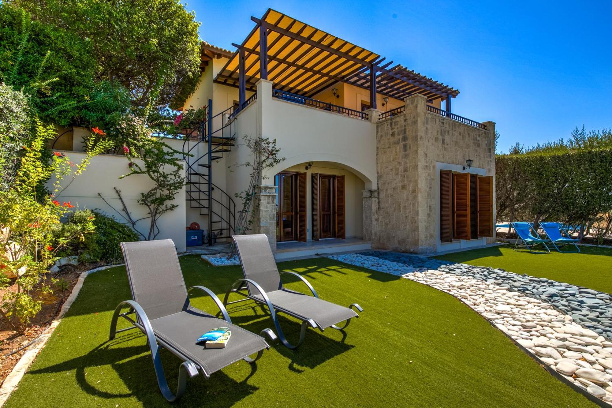 Fantastic Junior Villa Cz02 Salamis With Gorgeous Views, Aphrodite Hills 코우클리아 외부 사진